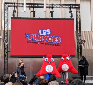 les phryges nom mascottes officielles Paris 2024